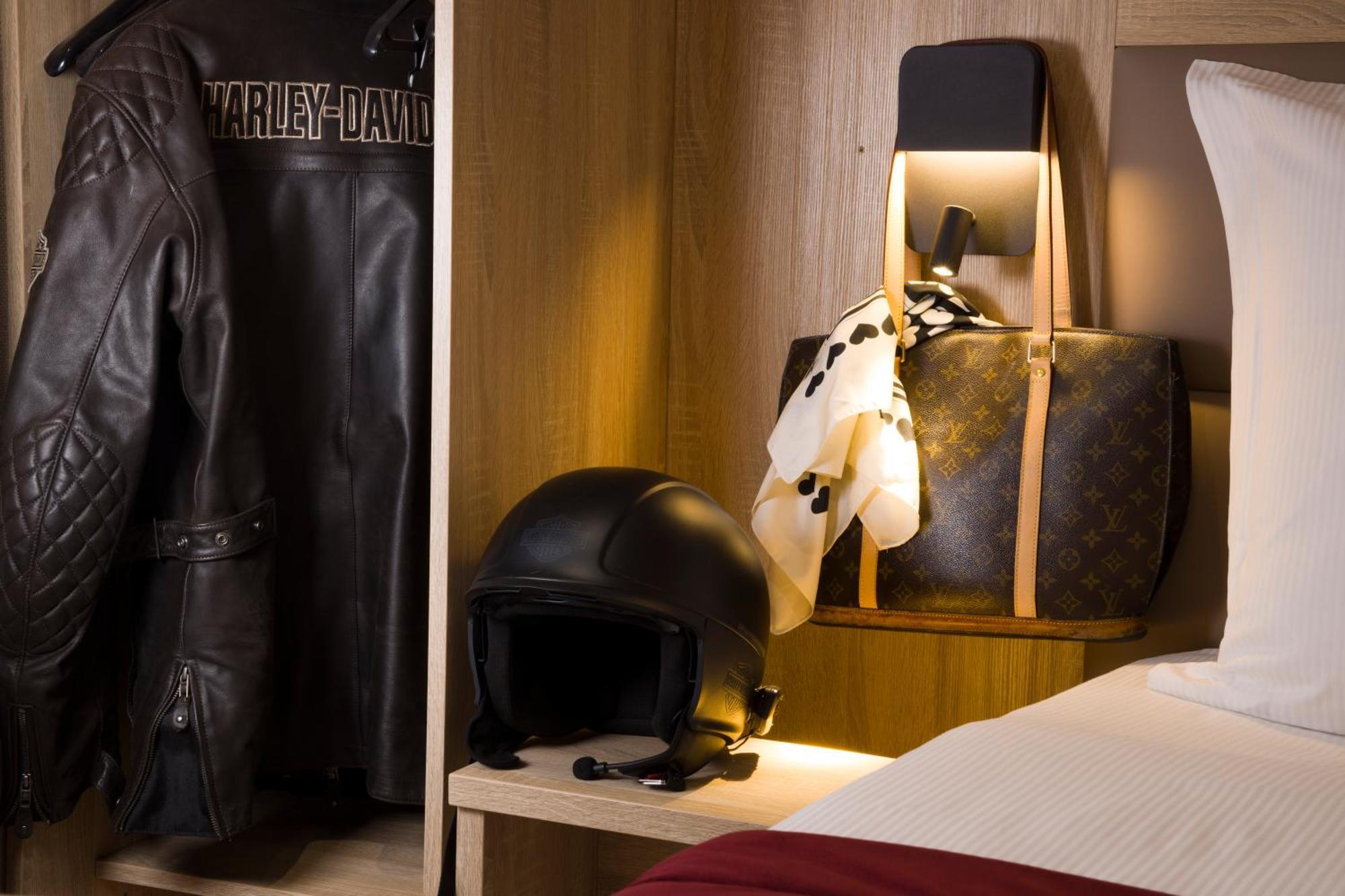 Hotel Charlemagne Neuilly-sur-Seine Eksteriør bilde