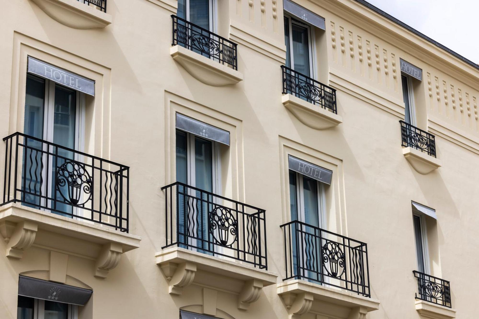 Hotel Charlemagne Neuilly-sur-Seine Eksteriør bilde